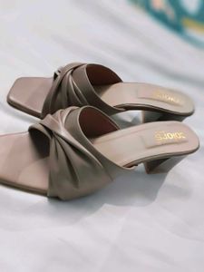 Tokyo Talkies heels  (Totally New)