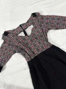 Chic Plaid &amp; Black Midi Dress