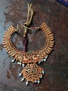 Exquisite Traditional Gold Necklace Set