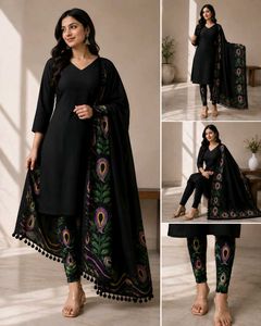 Hand Painted Leggings with Dupatta