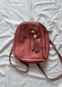 Chic Pink Crossbody Bag with Tassel