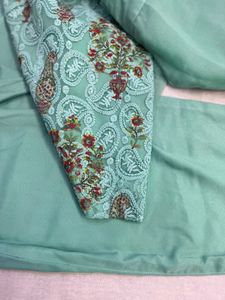 Elegant Teal Paisley Print Kurta Set