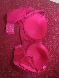 Women's Pink Lace Bra &amp; Panty Set