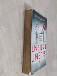 The Silent Patient by Alex Michaelides - Thriller