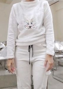 Cute Bunny Fuzzy Pullover+white jeans