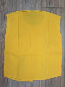 R/N Seleveless Shirt For Summers 👕