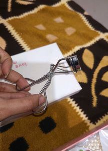 Eyelash Curler
