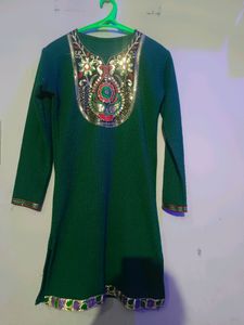 Woolen Strecheble Kurti For Women..