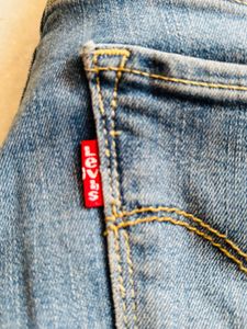 Levis Blue Jeans | Waist 26”