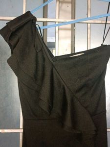 Elegant Black One-Shoulder Dress