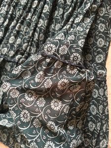Flowy Floral Print Maxi Skirt