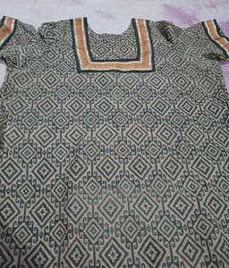 Stylish Printed Kurta with Black Pants
