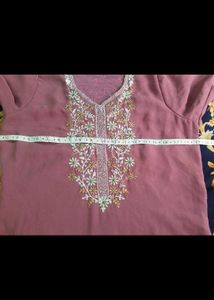 Elegant Pakistani Kurta Set