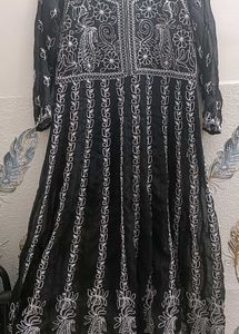 Elegant Black Kurta with White Embroidery