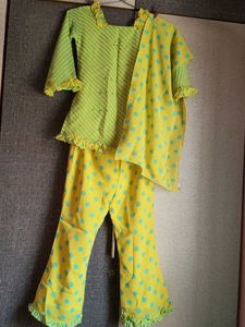 Yellow Polka Dot Kurta Set with Dupatta