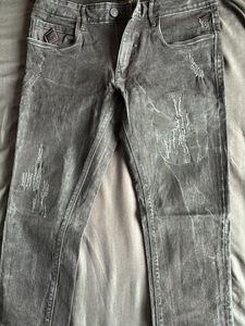 Men's Black Distressed Denim Jeans