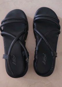 Stylish Black Flat Sandals