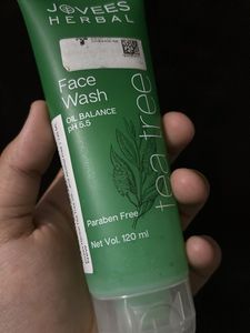 Jovees Herbal Face Wash