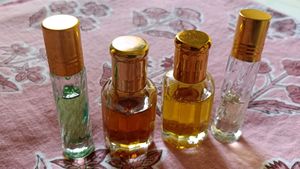 Assorted Perfume Oil Roller Bottles