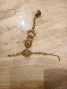 Exquisite Gold-Plated Hand Harness Bracelet