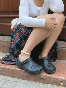 unisex Black Comfort Clogs ✨