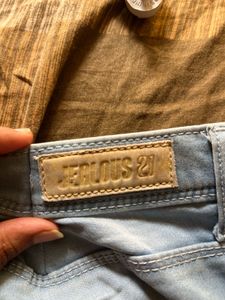 Light Wash Flared Jeans