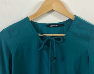 Tie-up Neck Ruffle Top For Women’s