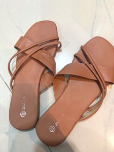 Zudio Stylish Brown Flat Sandals