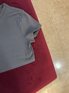 H&amp;M Tee Bust- 34/36