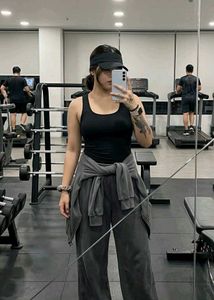 athletic fitted  Black  Top