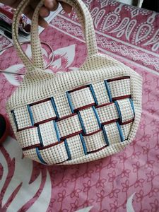 21.Woven Straw Handbag