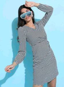 Chic Houndstooth Print V-Neck Dress &amp; Free Gift