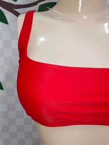 (700)Red Cropped Tank Top