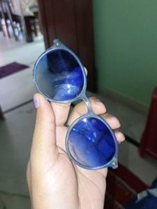 Stylish Blue Lens Round Sunglasses