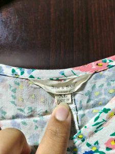 Floral Tie-Front Crop Top