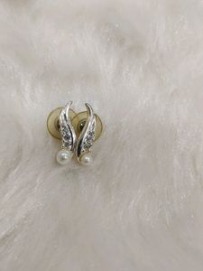 Pearl Studs