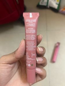 fixing lip gloss, hyphen gloss and  banana