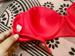 The New Streples  Padde Fashion Bra For Girls/Wome