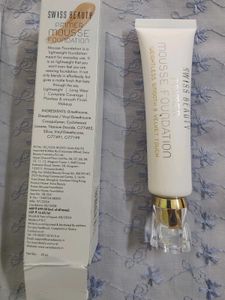 Swiss Beauty Mousse Foundation &amp; Lip Balms