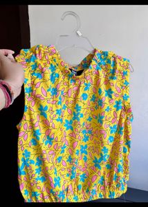 🧨NEW BRIGHT YELLOW TOP
