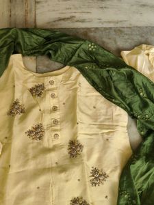 Elegant Cream Kurta Set with Green Dupatta