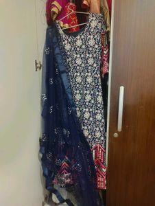 Are Wah 😀Mirror Work Embroidered Kurta Set