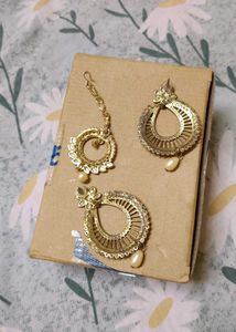 Gold Tone Indian Jewelry Set