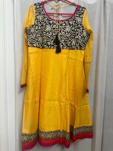 Beautiful Chanderi Silk Anarkali Kurti With Dupatt