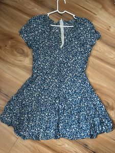 Floral Print V-Neck Dress