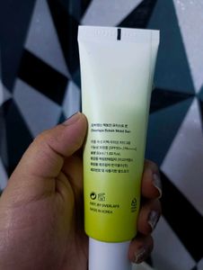 OVERLAPS Ectoin Moist Sun SPF50+