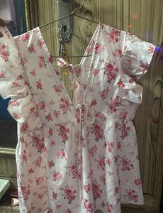 Floral Print Short Sleeve Top