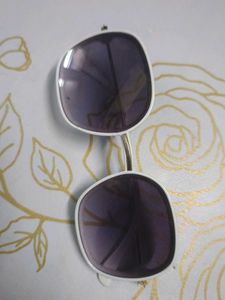 Stylish White Frame Sunglasses