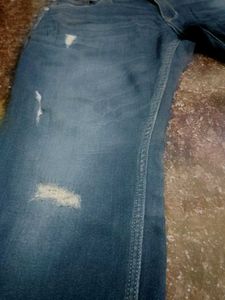 Men's Distressed Blue Denim Jeans