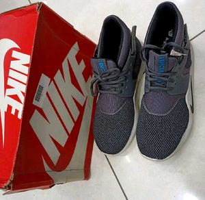 Nike Grey Sneakers